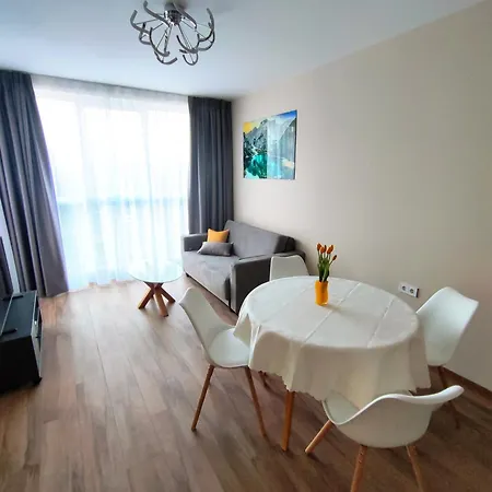 Apartmán In Chantrer With Garage