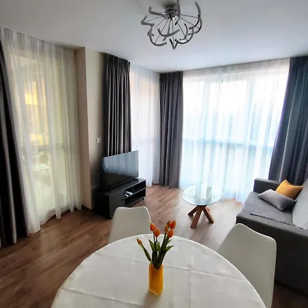 Apartmán In Chantrer With Garage Burgas City